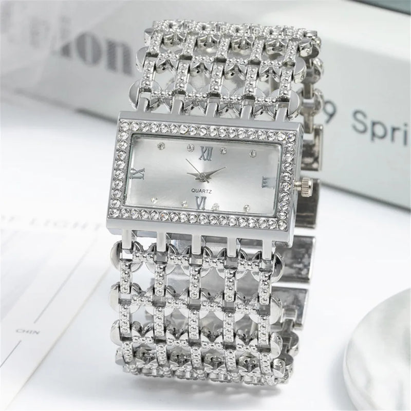 Luxury Fashion Women Watches Shining Dial Design Qualities Ladies Quartz Wristwatches Diamond Square Female Alloy bracelet Clock