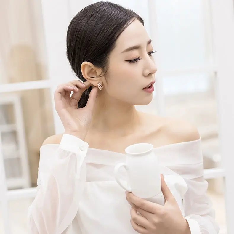 Korea Design Rhinestone Clip On Earrings No Hole Women's Simple Elegant Style Ear cuff  Bridal Wedding Party Earrings Jewelry