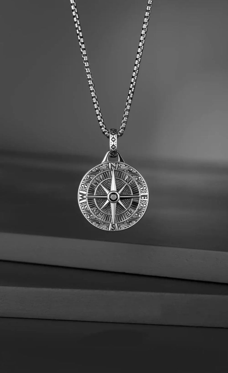 Quality Fashionable Medal Necklace Pendant Pirate Ship Compass Personality Men\'s Necklace Pendant Hip Hop Jewelry Trend Jewelry