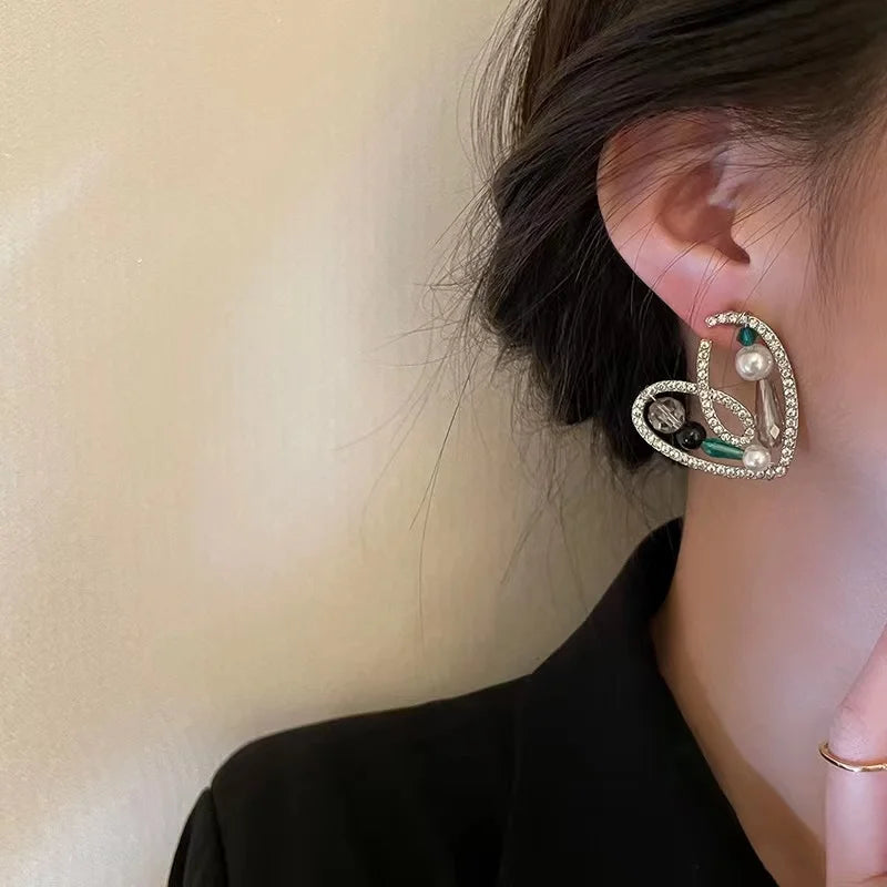 Nueva tendencia de moda, diseño único, elegante, exquisito, largo, pendientes con borlas de hueso de serpiente para mujer, joyería, fiesta de bodas, regalo premium